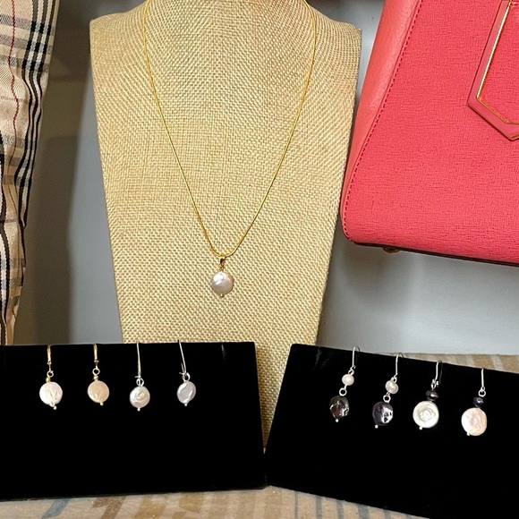 6 Piece Luxe Giftaway! Natural Coin Pearl Necklaces & Earrings - Picture 2 of 11